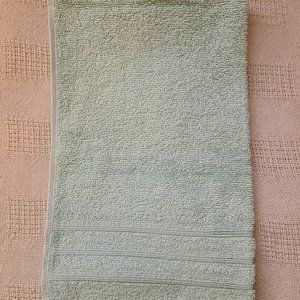 AHolland-Alcove Seafoam Hand Towels- 4 Piece Set & 1 Bath Towel